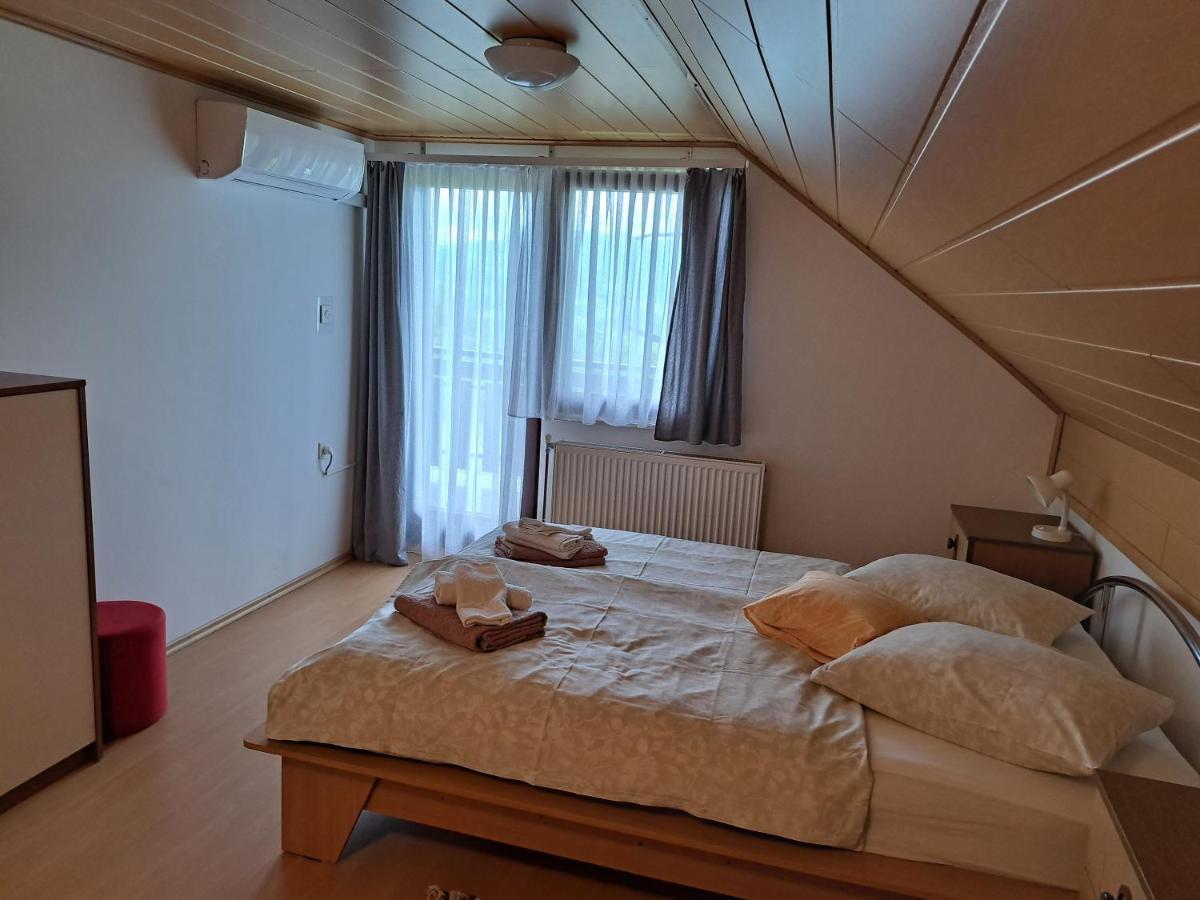 Getaway "At The Three Lights" Villa Sevnica Ngoại thất bức ảnh